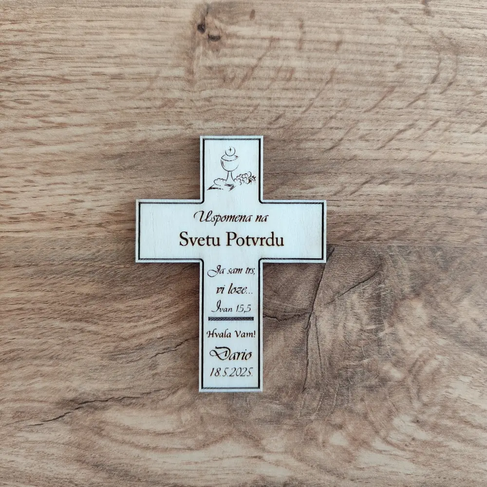 Drvena magnet zahvalnica za krizmu u obliku križa s personaliziranim graviranjem
