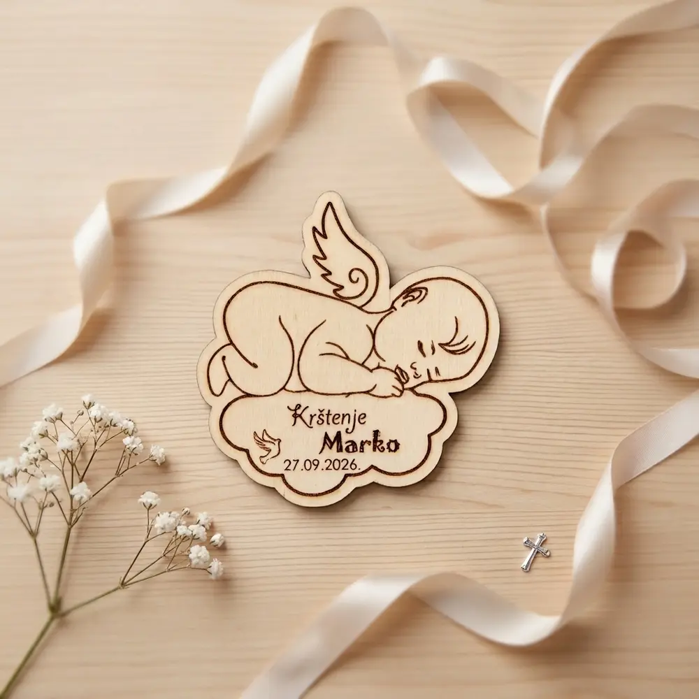 Drvena zahvalnica za krštenje magnet ZKM11 s motivom bebe na oblaku